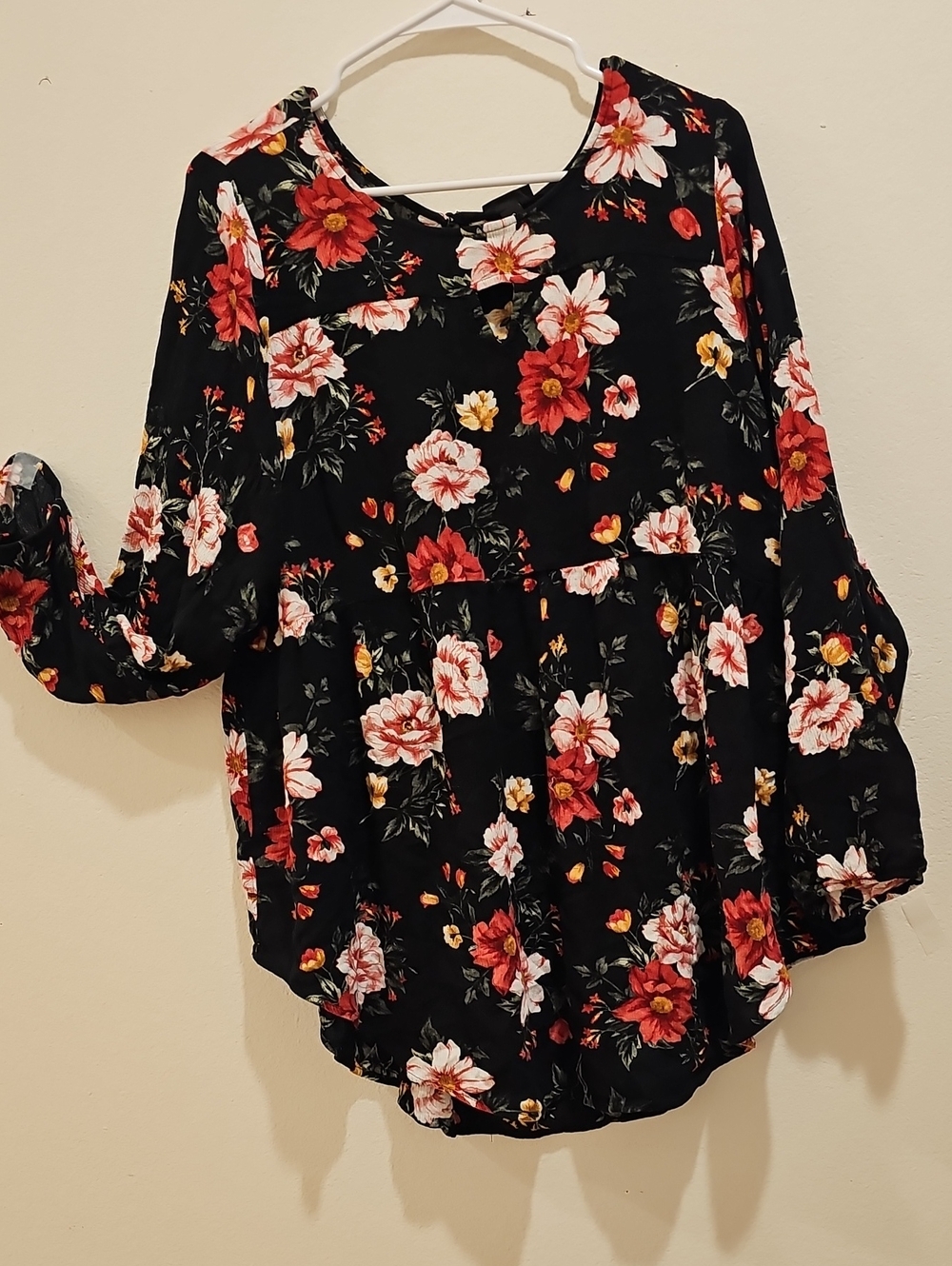 torrid Black Floral Tunic with Red & Cream Blooms
